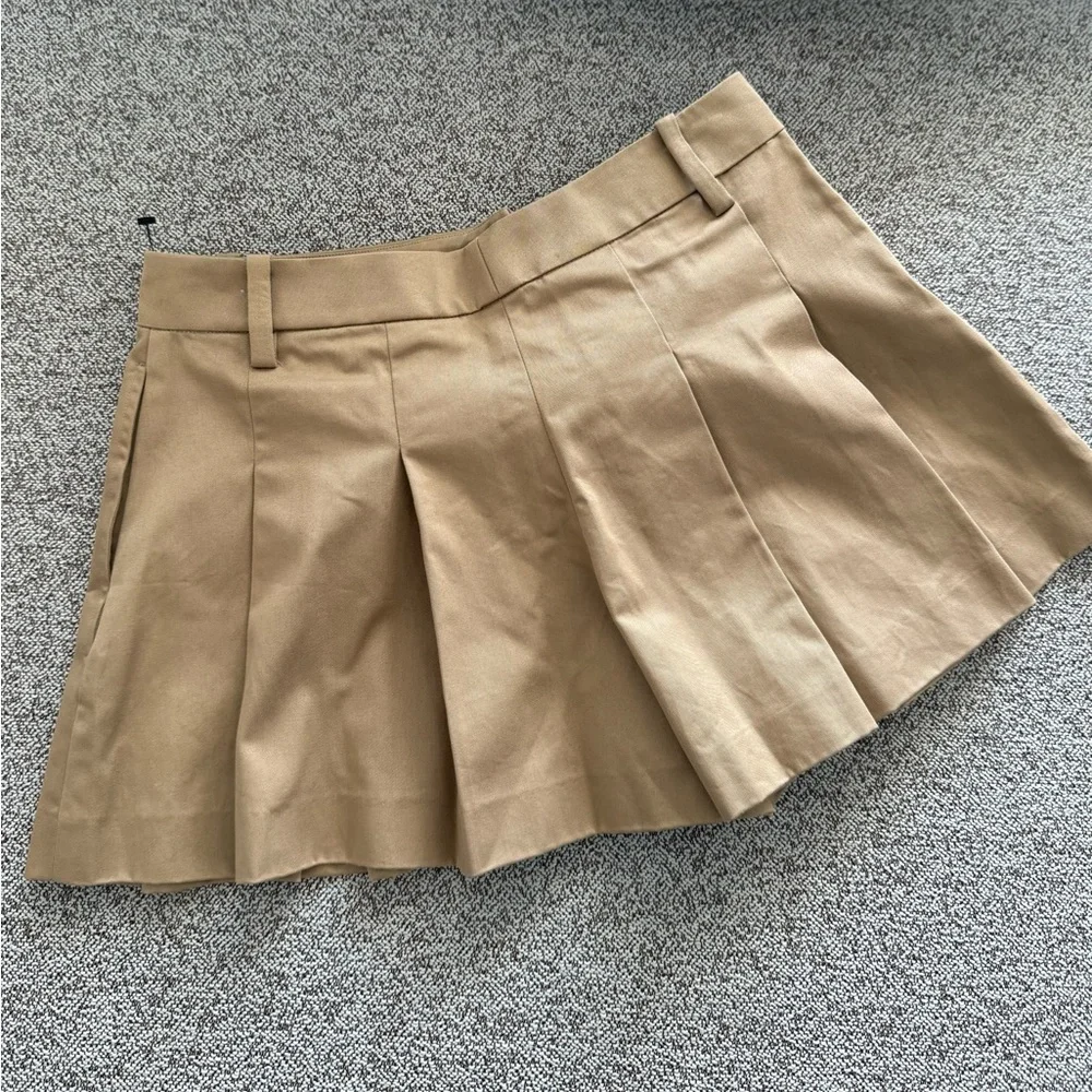 Tory Burch chic khaki